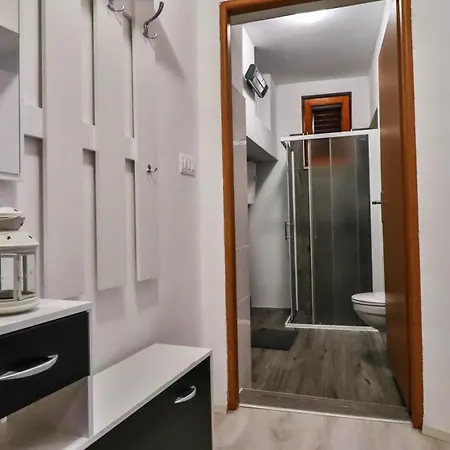 Kastel Apartmán Pula